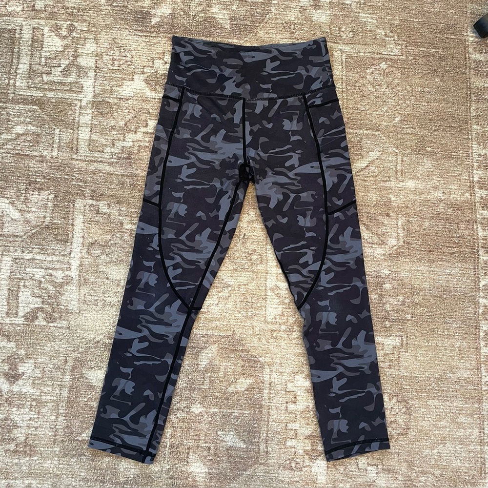 🌟ZYIA🌟Womens Camo Leggings, Small